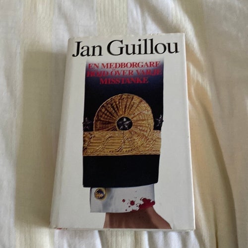 En medborgare höjd över varje misstanke - Jan Guillou, 1995