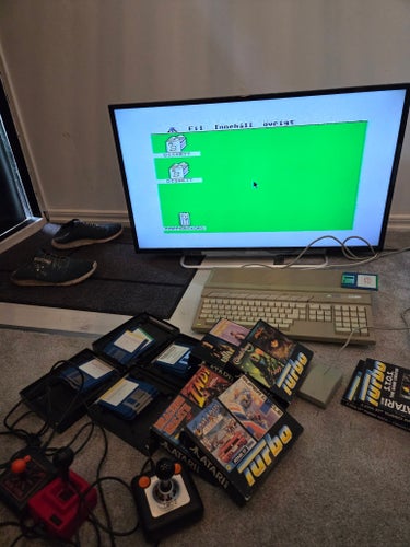 Atari 520STe med tillbehör och spel