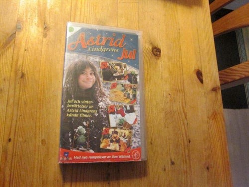 ASTRID LINDGRENS JUL VHS SPELTID 60 MIN