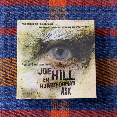 Inplastad - En hjärtformad ask - Joe Hill | LJUDBOK | Norstedts Pontus Gårdinger