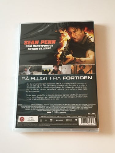 The gunman (2015, Sean Penn, OBS: Endast dansk text, ej svensk). Inplastad DVD