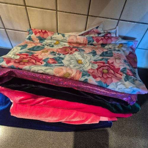 Tygpaket med strecthiga tyger