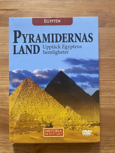 Pyramidernas Land: Upptäck Egyptens hemligheter (DVD)