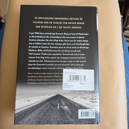 Lincoln Highway av Amor Towles