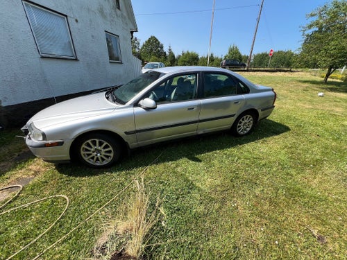 Volvo S80 2.4