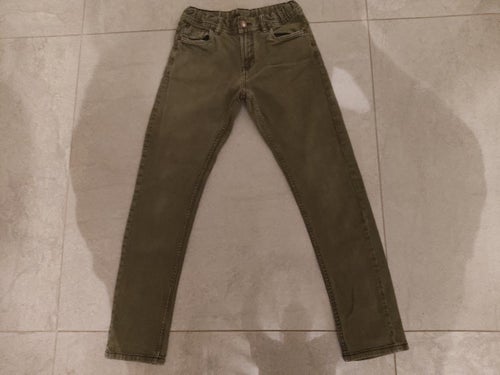 Mörkgröna jeans från LabIndustries i storlek 152