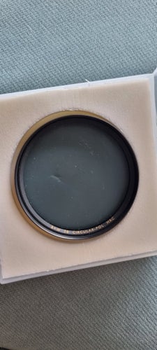 B+W Cirkulärt polarisationsfilter