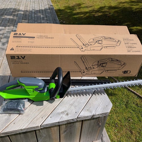 21V Sladdlös Häcksax med Batteri och Laddare