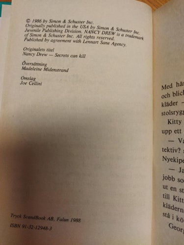 Kitty och utpressaren - Carolyn Keene. bok. Very Fine plus