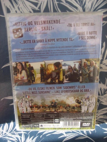 Vin i Vrangstrupen   **Ny Inplastad**