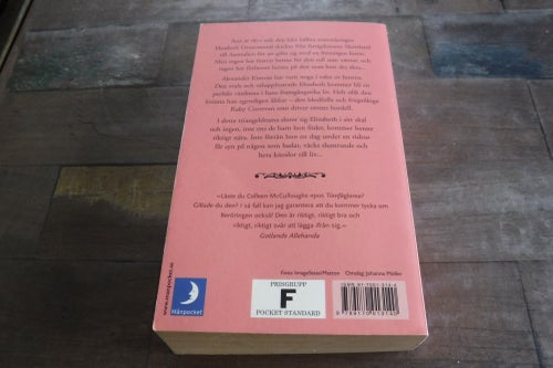 Beröringen författare Colleen McCullough