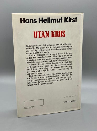 Utan krus  av Hans Hellmut Kirst