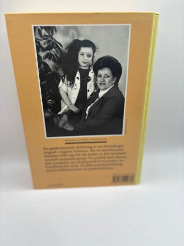 Betty Mahmoody – Inte utan min dotter Bonnier 1989