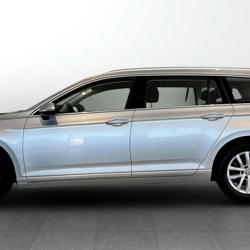 Volkswagen Passat Sportscombi TSI150 DSG Active Info/ Drag/P-värmare