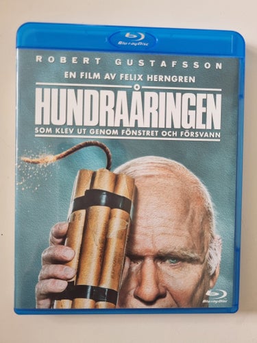 Hundraåringen Som Klev Ut Genom Fönstret Och Försvann (Blu-ray)