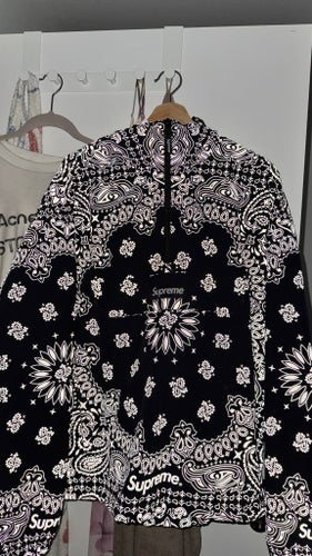 Supreme Reflective Bandana Anorak - Black - Size L (SS26) / Like New