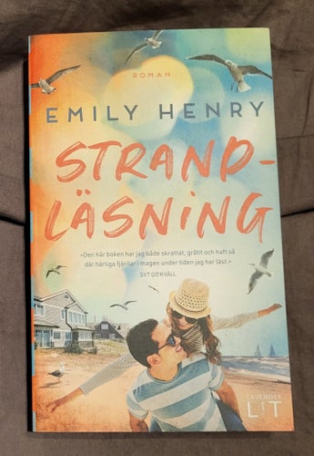 Strandläsning av Emily Henry, 2022