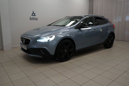 Volvo V40 Cross Country D3 Adv Edition | Adaptiv farthållare | BLIS | Drag |