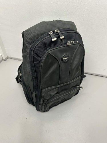 Kensington Contour ryggsäck för bärbar dator Backpack Ergonomiskt utformad
