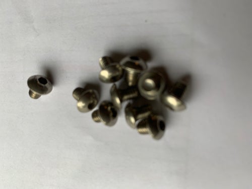 Insex M4x12 med kullrig skalle Rostfri