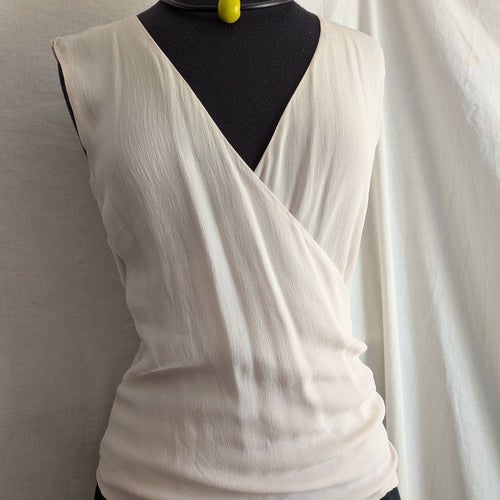 DAY ljusbeige topp st 40-42 Nyskick