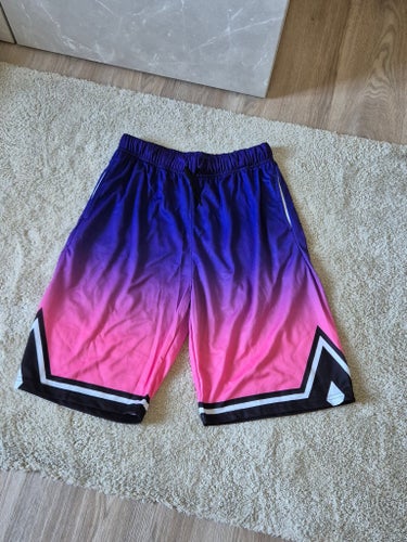 Lila, rosa, svarta, vita shorts, storlek XXL
