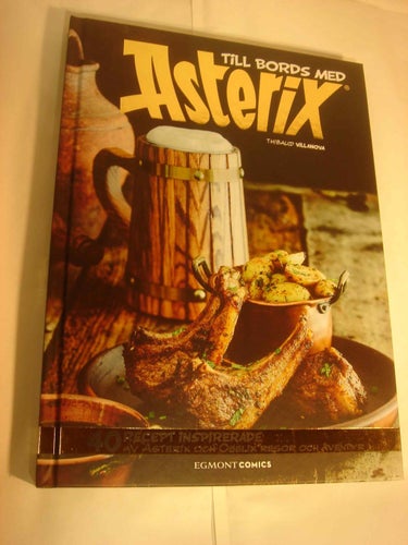 ASTERIX Till bords med Asterix NY INBUNDEN OLÄST 2021