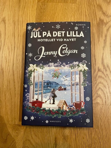 Jul på det lilla hotellet vid havet av Jenny Colgan