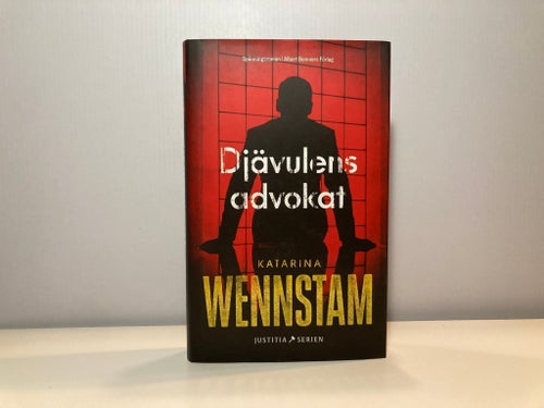 Djävulens advokat - Justitia (del 11) - Katarina Wennstam - 2021 - Inbunden