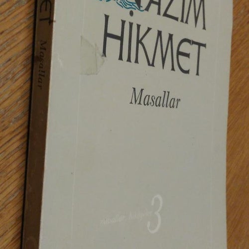 Masallar av Nazim Hikmet, bok på turkiska, sagor av Nazim Hikmet
