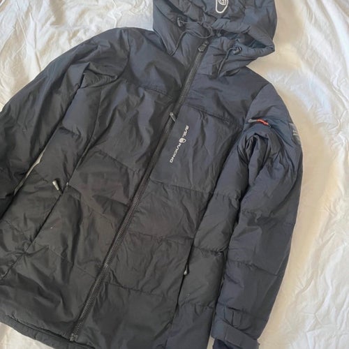 Sail Racing Patrol Down Jacket – varm och stilren vinterjacka för dam
