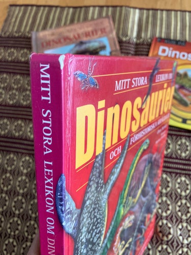 3 böcker om dinosauriernas