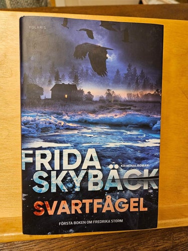 Svarfågel, Frida Skybäck