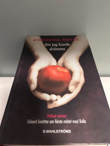4 böcker av Stephenie Meyer