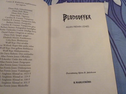 BLODSOFFER, A. F. JONES, 2003,  BÖCKER