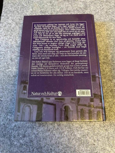 Phillip Pullman - Den skarpa Eggen - Den mörka materian del 2