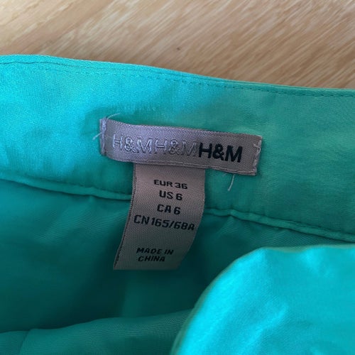 H&M grön kjol, storlek strl 36