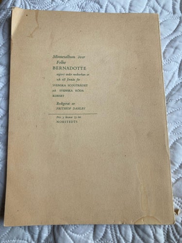 Minnesalbum över Folke Bernadotte