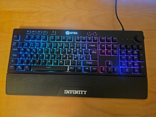 Gaming tangentbord, mus och musmatta RGB