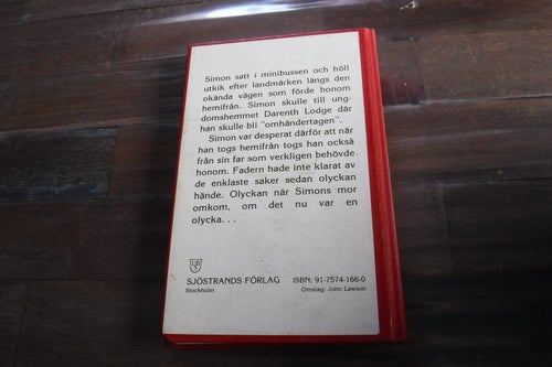 Tvärstopp, författare Bernard Ashley