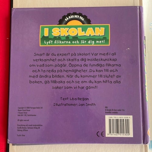 I skolan - Lyft flikarna och lär dig mer! av Lisa Regan