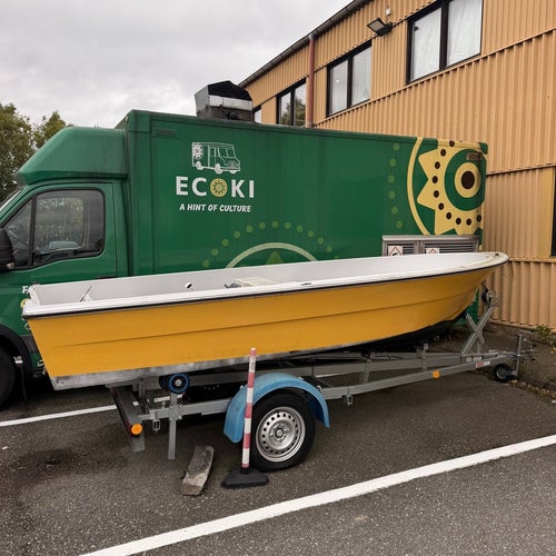 Släpvagn + båt + motor