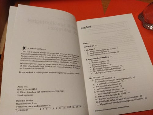 Handlingsoffentlighet och Sekretess av Håkan Strömberg. Bok. Very Fine+