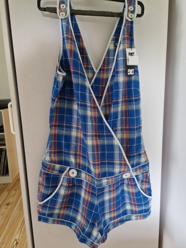 DC blå playsuit, storlek XL