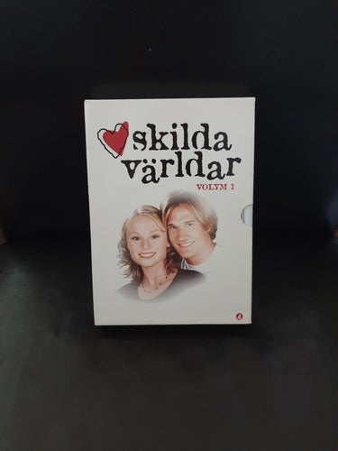 Skilda världar säsong 1