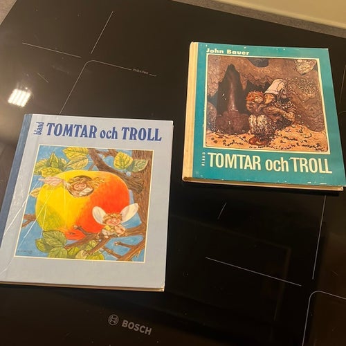 Två stycken Bland tomtar och troll