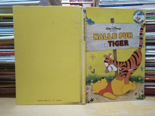 Walt Disney presenterar Nalle Puh och Tiger av Kalle Ankas bokklubb, VF+