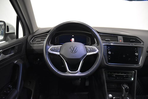 Volkswagen Tiguan 2.0 4Motion Elegance Dragkrok B-värm Cockpit Rattv Moms