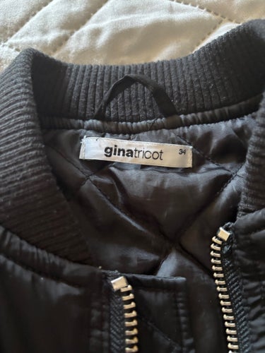 Gina Tricot svart jacka, storlek 34