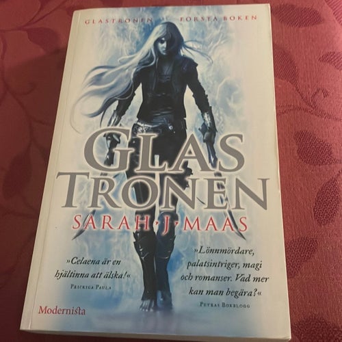 Glastronen av Sarah J. Maas
